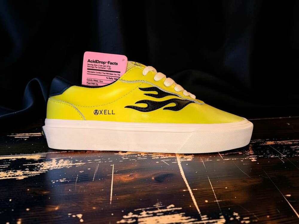 STRAYE Logan Puff Low-Top Skate Shoes Yellow Men's US 7 / Women's US 8.5